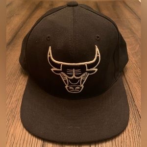 Vintage Mitchell & Ness ‘Chicago Bulls’ Hat